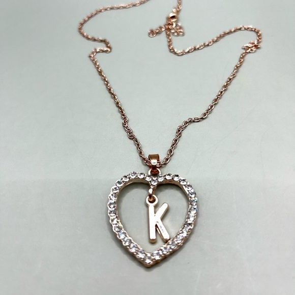 Heart ❤️ with “K” Rose gold tone necklace - Picture 3 of 5
